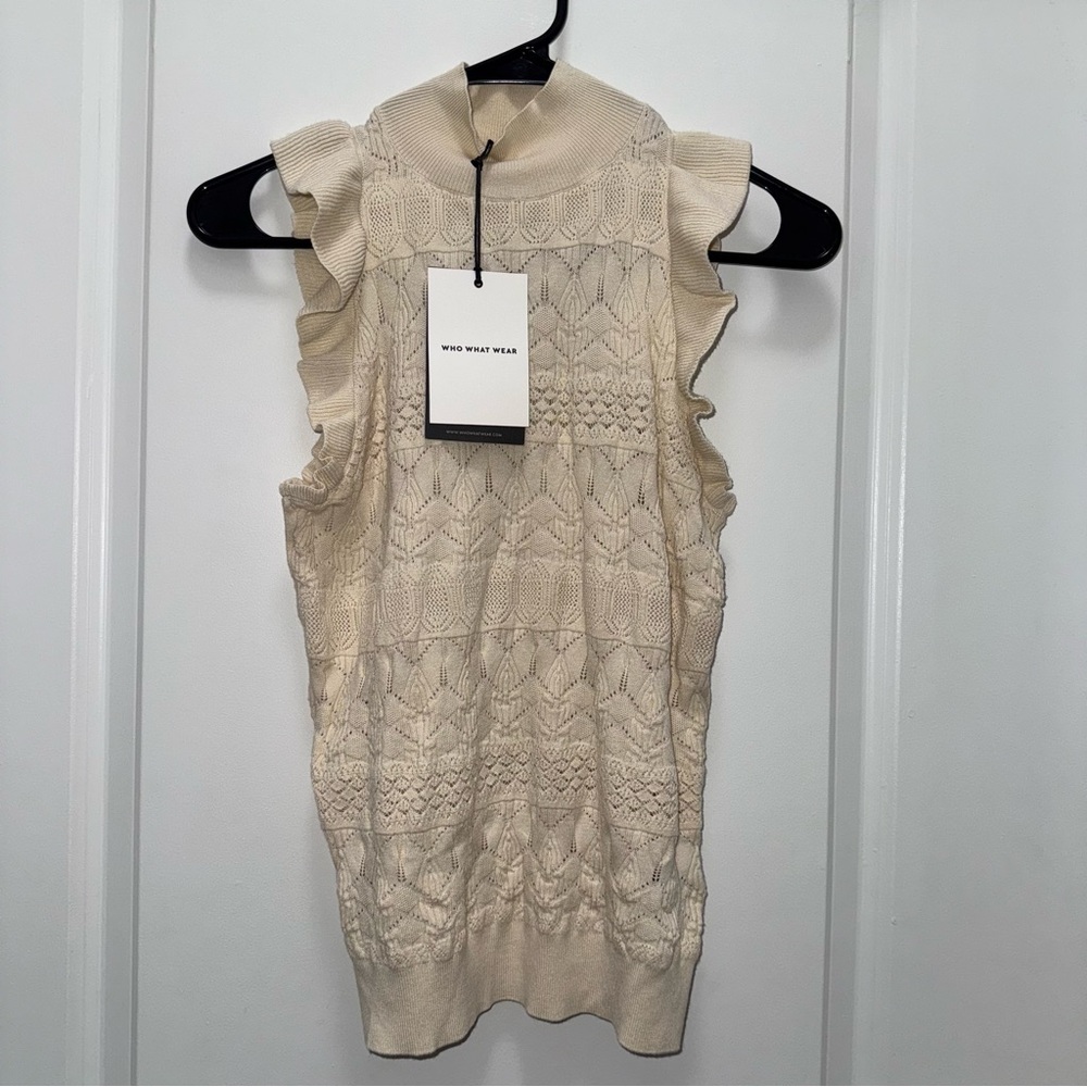 NWT Who What Wear Mock Neck Sleeveless Cream Color Sweater Top